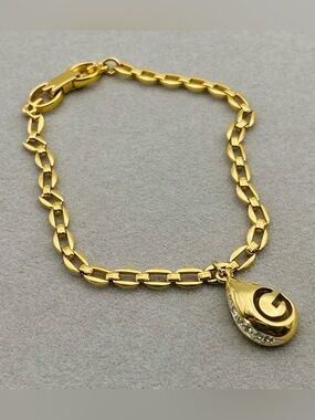 Givenchy vintage Crystal G Teardrop Charm Bracelet size 7"